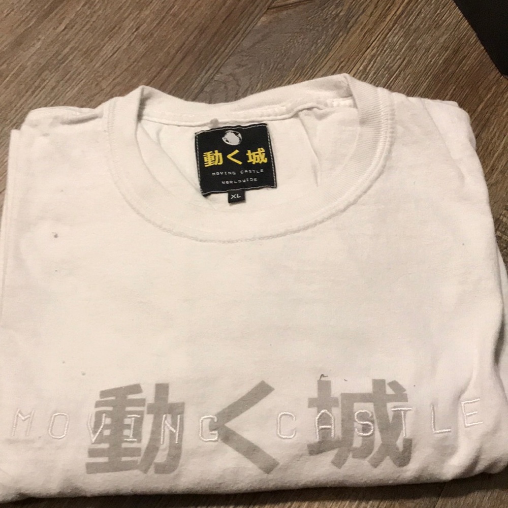 Moving castle world wide white long sleeve